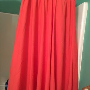Ladies NWT ROAMAN’S full Skirt
